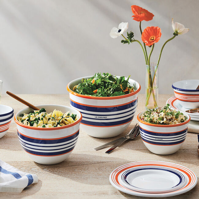 Everyday Enamelware Serving Bowl Set Le Creuset® Official Site